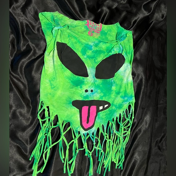 Tops - One of a kind Alien top